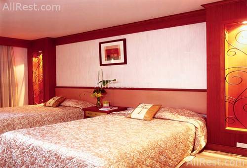 Sunbeam Hotel 17